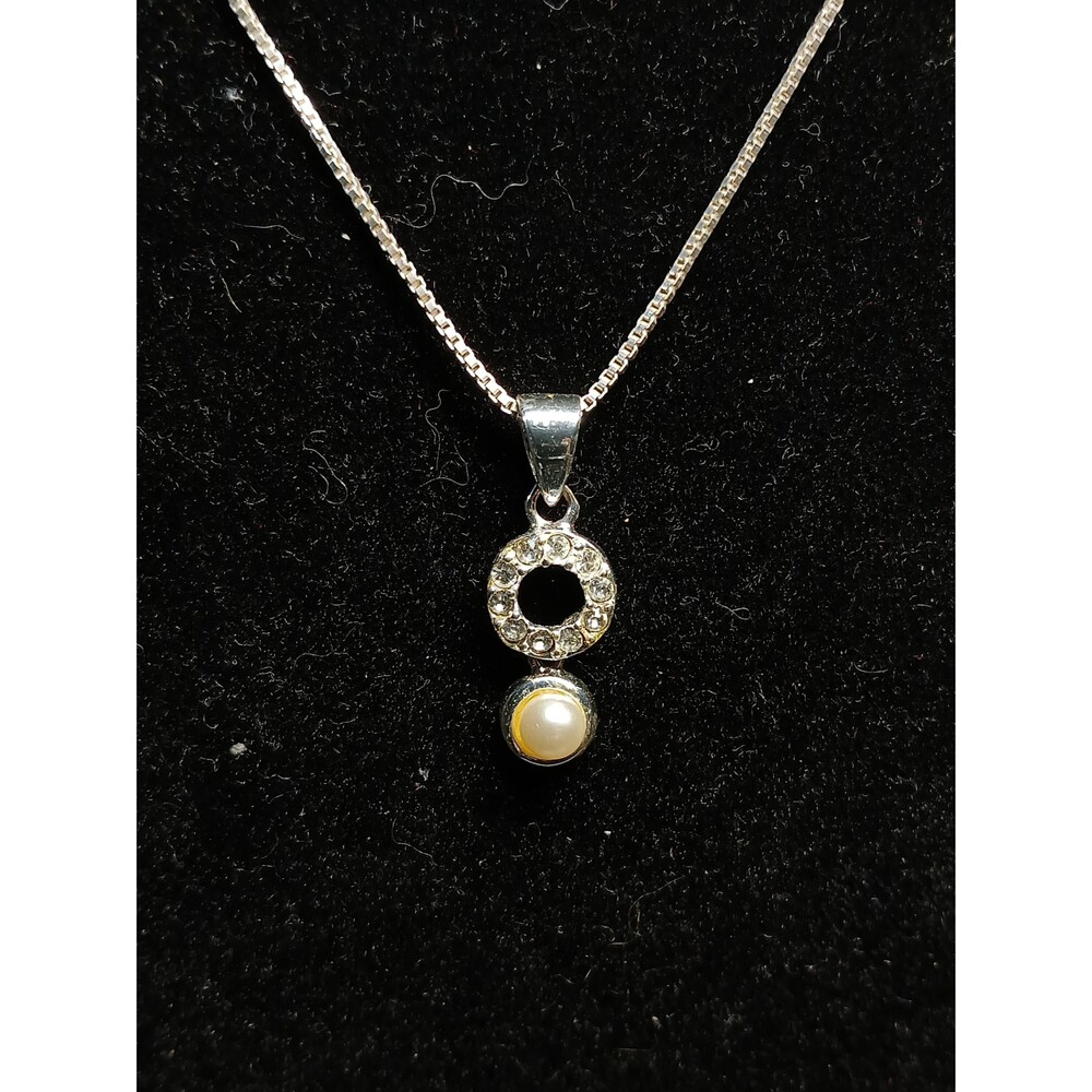 CW Sterling Silver CZ Faux Pearl Necklace 925 Circle Pendant 18 Inch Chain